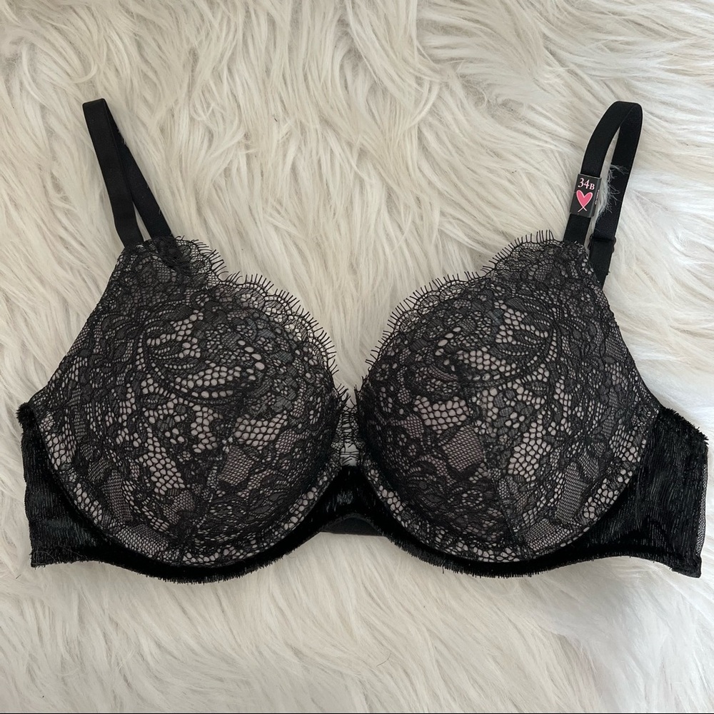 Victoria’s Secret laced push-up black bra 34B